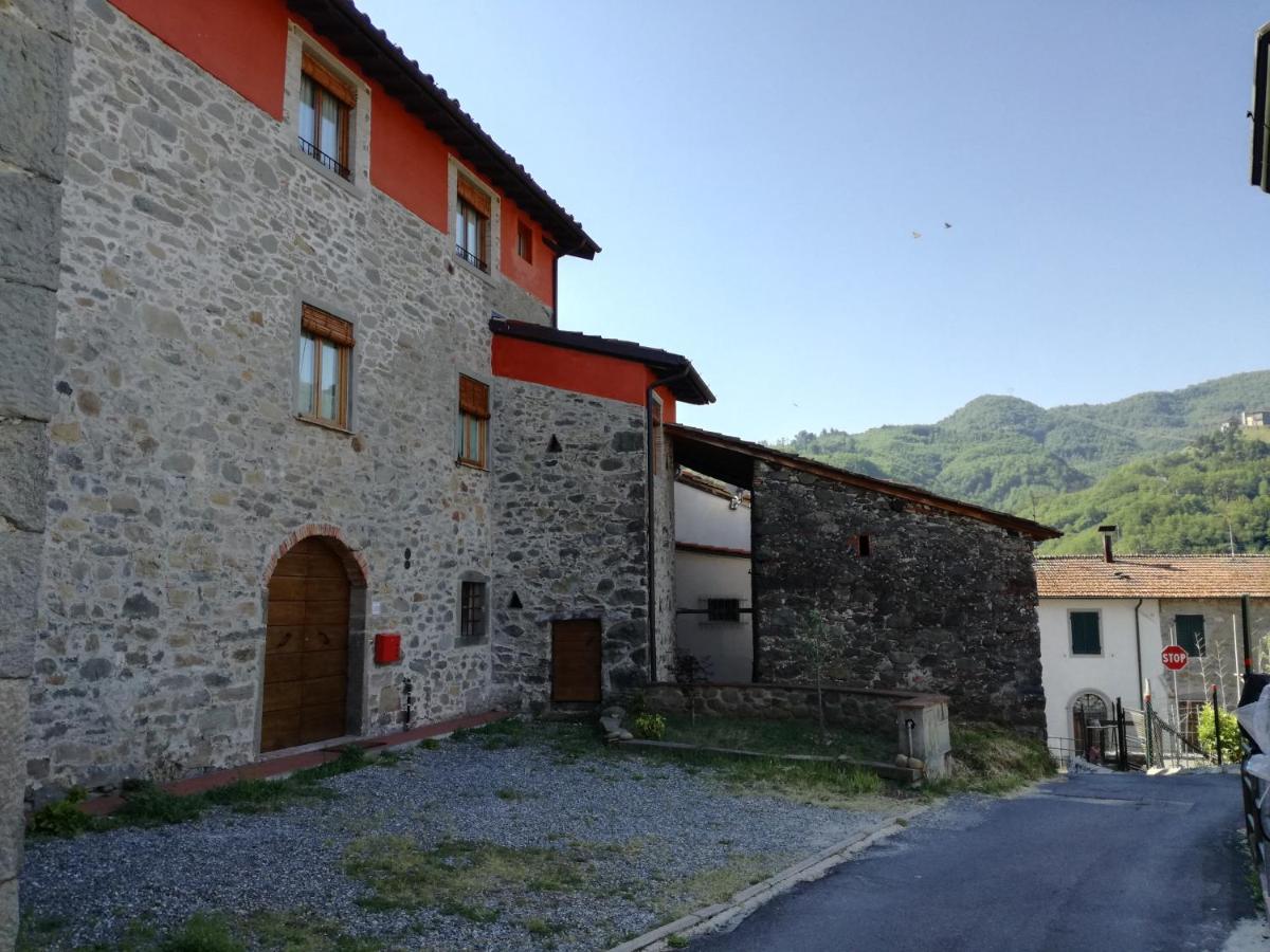 B & B Via Di Mezzo Coreglia Antelminelli Kültér fotó