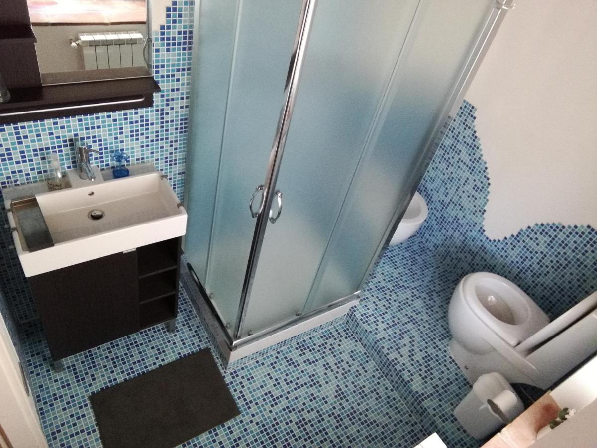 B & B Via Di Mezzo Coreglia Antelminelli Kültér fotó